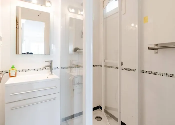 Pavillon Lumineux Avec Terrasse, à 1 Km De La – 2 Pièces, 1 Chambre, Barbecue, Wi-fi - Fr-1-409a-3 Villa