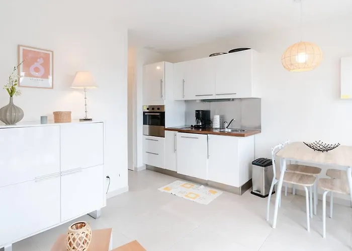 Pavillon Lumineux Avec Terrasse, A 1 Km De La - 2 Pieces, 1 Chambre, Barbecue, Wi-fi - Fr-1-409a-3 * Gruissan